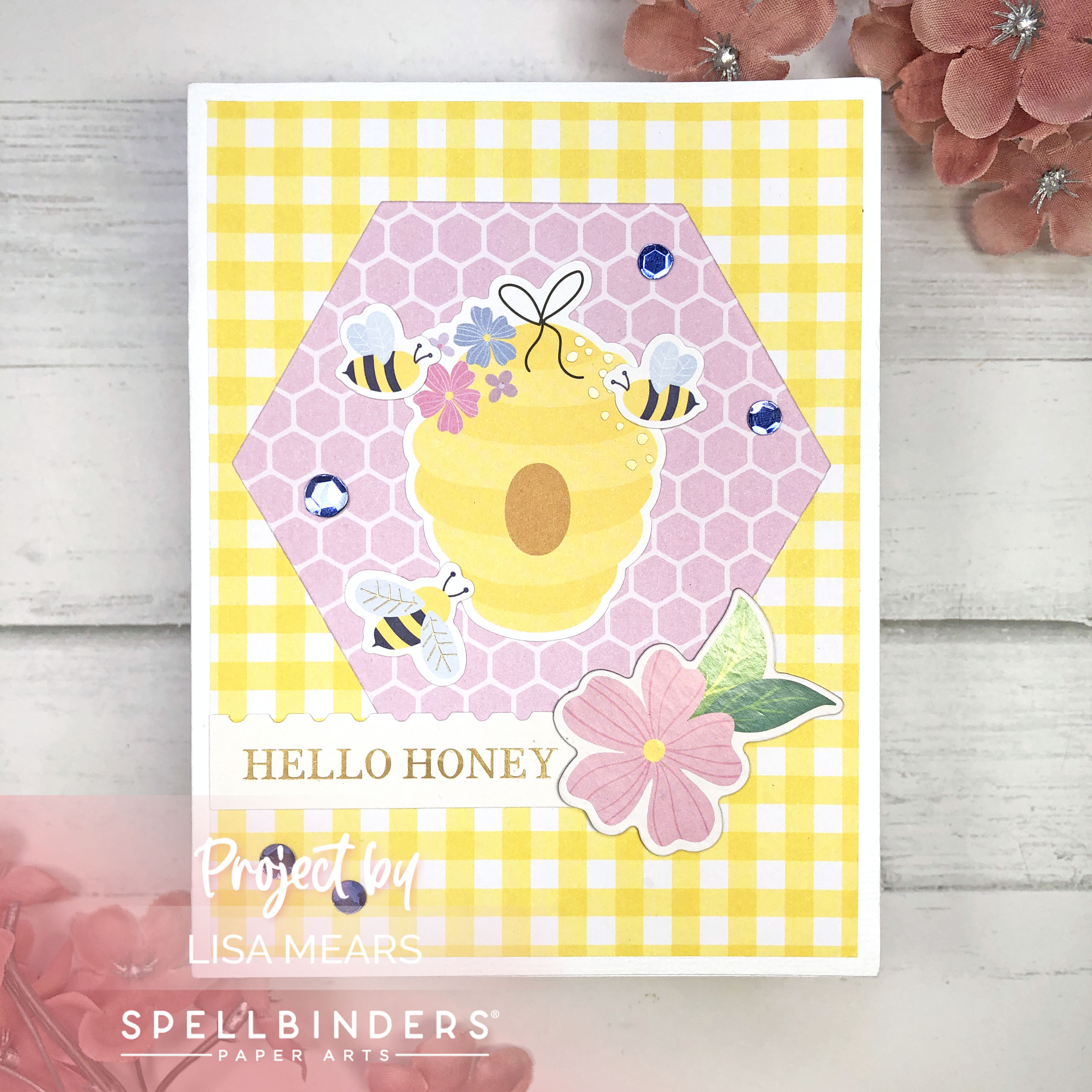 Spellbinders March 2023 Card Kit Bee Yourself
